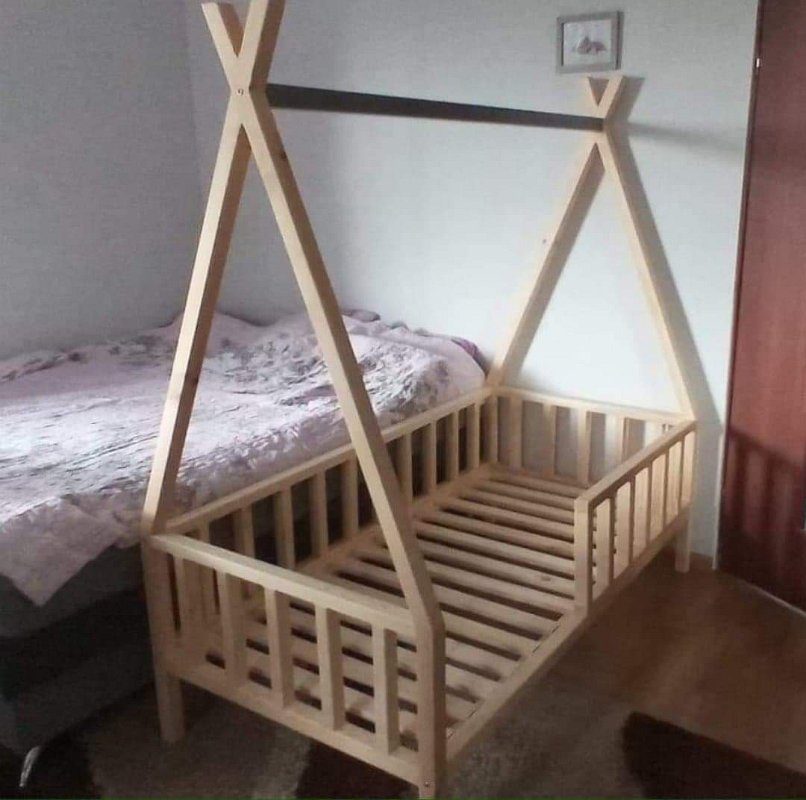 Łóżeczko dziecięce parterowe